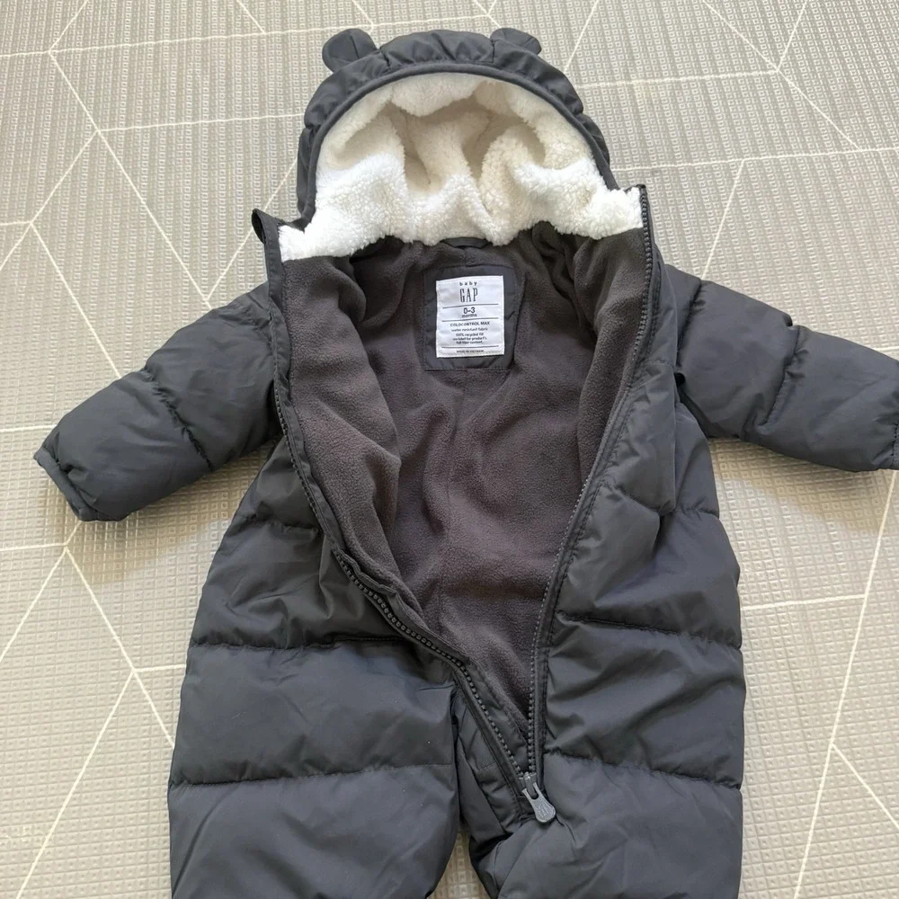 Baby Gap ColdControl Max Snowsuit 0-3 Months Soft Black EUC Bunting One Piece